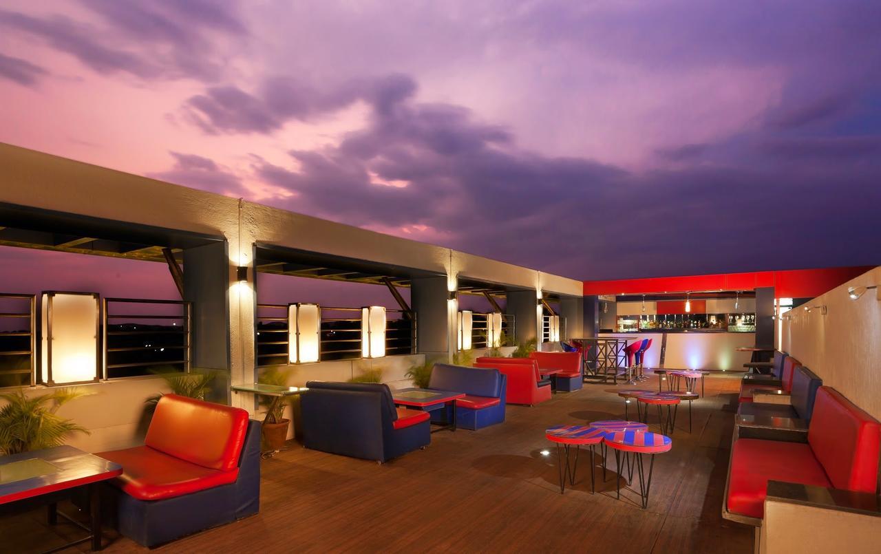 Mayur Aaditya Resort Dharwar Exterior foto